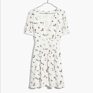 Madewell Daylily Pintuck Dress in Sweet Blossoms